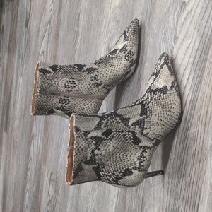 Schutz Bette Python Printed Leather Boots With Stiletto Heel